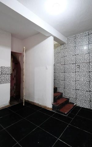 Casa para alugar com 140m², 2 quartos e 2 vagasCozinha