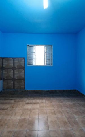 Casa para alugar com 140m², 2 quartos e 2 vagasQuarto 1