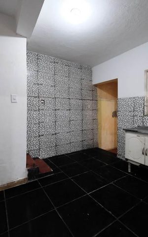 Casa para alugar com 140m², 2 quartos e 2 vagasCozinha