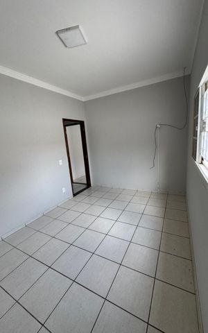 Casa para alugar com 210m², 2 quartos e 2 vagasQuarto