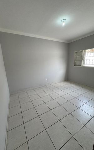 Casa para alugar com 210m², 2 quartos e 2 vagasQuarto