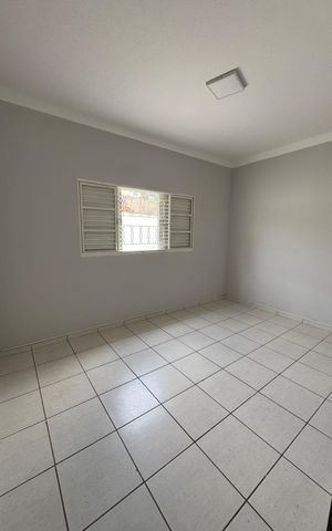 Casa para alugar com 210m², 2 quartos e 2 vagasQuarto