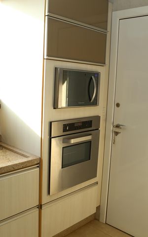 Apartamento à venda com 140m², 4 quartos e 2 vagasCozinha