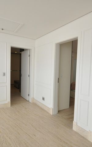 Casa de condomínio à venda com 515m², 4 quartos e 5 vagasHall