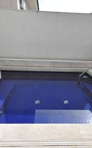 Casa de condomínio à venda com 515m², 4 quartos e 5 vagasPiscina