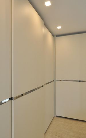 Casa de condomínio à venda com 515m², 4 quartos e 5 vagasCloset