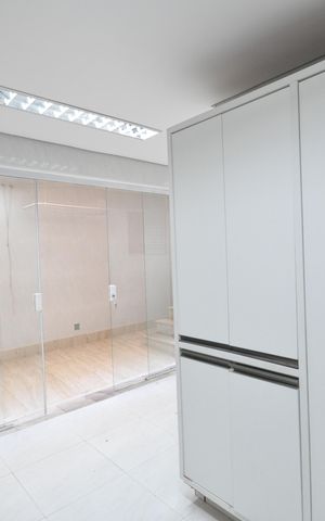 Casa de condomínio à venda com 515m², 4 quartos e 5 vagasÁrea de Serviço