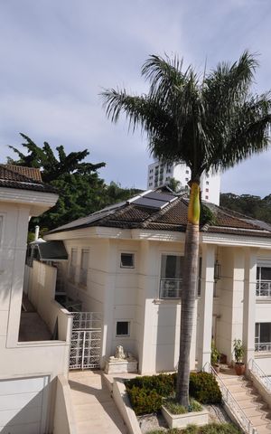 Casa de condomínio à venda com 515m², 4 quartos e 5 vagasVista da Suíte 4