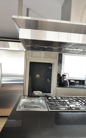 Casa de condomínio à venda com 515m², 4 quartos e 5 vagasCozinha