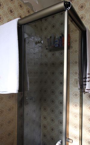 Casa de condomínio para alugar com 376m², 4 quartos e 5 vagasBanheiro social