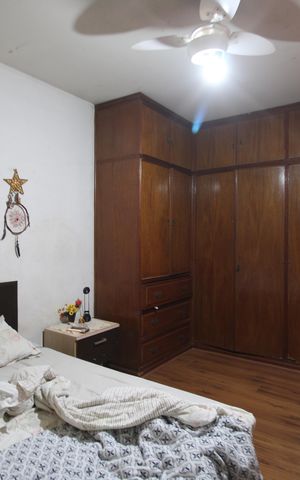 Casa de condomínio para alugar com 376m², 4 quartos e 5 vagasSuíte 2