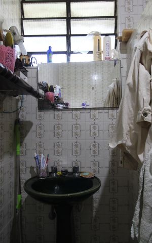 Casa de condomínio para alugar com 376m², 4 quartos e 5 vagasBanheiro da suíte 2