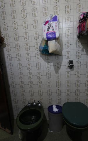 Casa de condomínio para alugar com 376m², 4 quartos e 5 vagasBanheiro da suíte 2