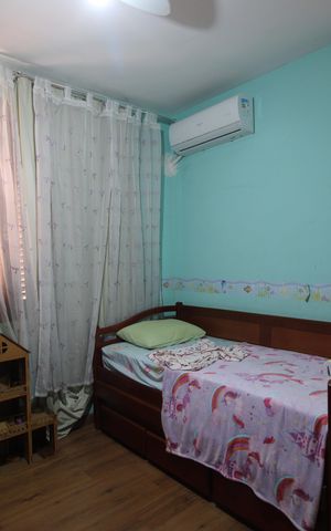Casa de condomínio para alugar com 376m², 4 quartos e 5 vagasQuarto 