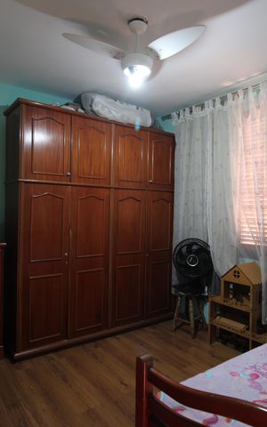 Casa de condomínio para alugar com 376m², 4 quartos e 5 vagasQuarto 