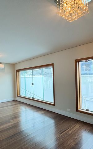 Casa para alugar com 400m², 3 quartos e 5 vagas Casa para alugar com 400m², 3 quartos e 5 vagasSala