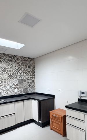 Casa para alugar com 400m², 3 quartos e 5 vagas Casa para alugar com 400m², 3 quartos e 5 vagasCozinha