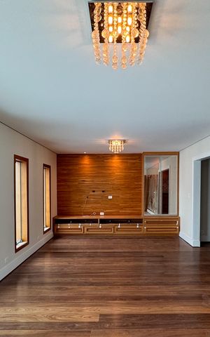 Casa para alugar com 400m², 3 quartos e 5 vagas Casa para alugar com 400m², 3 quartos e 5 vagasSala