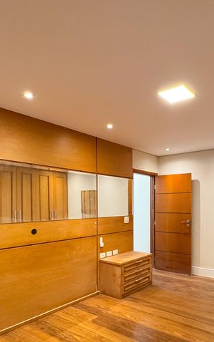 Casa para alugar com 400m², 3 quartos e 5 vagas Casa para alugar com 400m², 3 quartos e 5 vagasSuíte