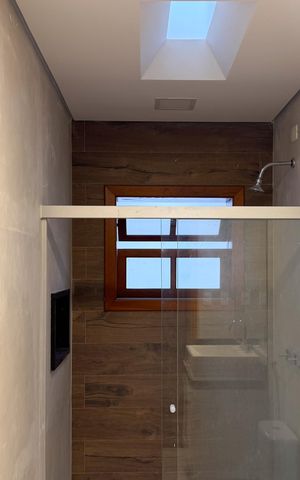 Casa para alugar com 400m², 3 quartos e 5 vagas Casa para alugar com 400m², 3 quartos e 5 vagasBanheiro Social