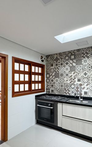 Casa para alugar com 400m², 3 quartos e 5 vagas Casa para alugar com 400m², 3 quartos e 5 vagasCozinha