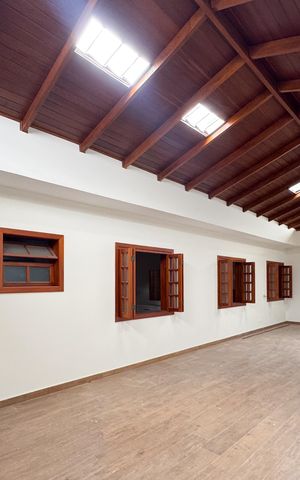 Casa para alugar com 400m², 3 quartos e 5 vagas Casa para alugar com 400m², 3 quartos e 5 vagasSalão