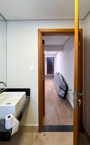 Casa para alugar com 400m², 3 quartos e 5 vagas Casa para alugar com 400m², 3 quartos e 5 vagasLavabo 2