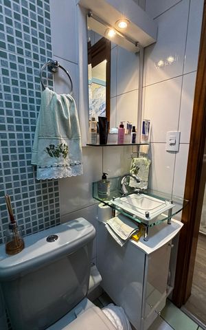 Apartamento à venda com 120m², 2 quartos e 1 vaga Apartamento à venda com 120m², 2 quartos e 1 vagaBanheiro