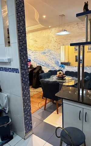 Apartamento à venda com 120m², 2 quartos e 1 vaga Apartamento à venda com 120m², 2 quartos e 1 vagaCozinha
