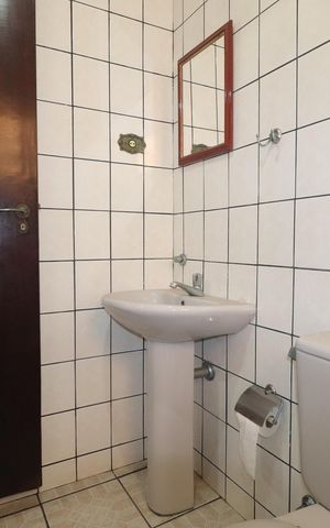 Casa à venda com 252m², 3 quartos e 3 vagasBanheio Edícula