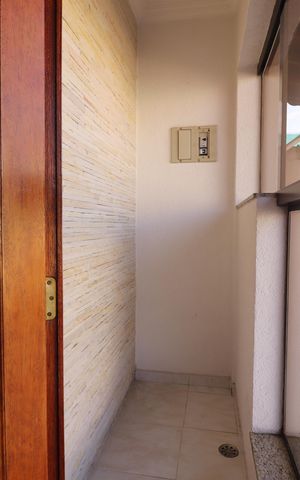 Casa à venda com 252m², 3 quartos e 3 vagasVaranda Quarto 1 suíte