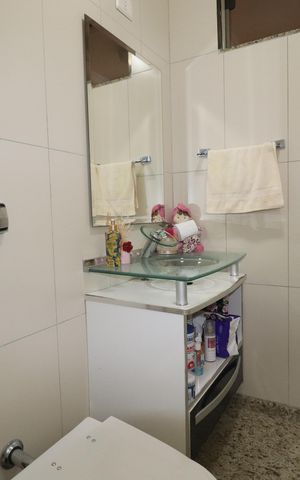 Casa à venda com 252m², 3 quartos e 3 vagasLavabo