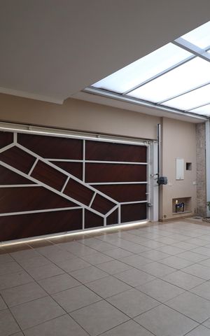 Casa à venda com 252m², 3 quartos e 3 vagasGaragem