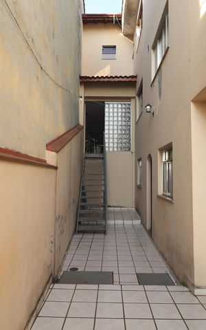 Casa à venda com 252m², 3 quartos e 3 vagasQuintal