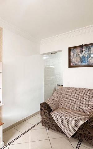 Casa de condomínio à venda com 74m², 2 quartos e 1 vaga Casa de condomínio à venda com 74m², 2 quartos e 1 vagaSala