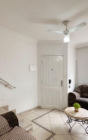 Casa de condomínio à venda com 74m², 2 quartos e 1 vaga Casa de condomínio à venda com 74m², 2 quartos e 1 vagaSala