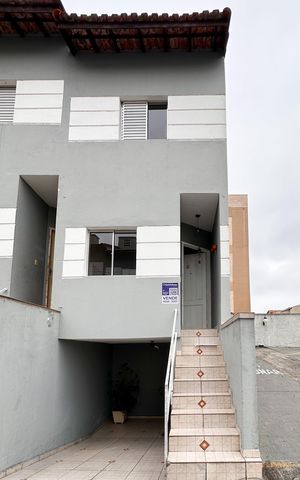 Casa de condomínio à venda com 74m², 2 quartos e 1 vaga Casa de condomínio à venda com 74m², 2 quartos e 1 vagaFachada da casa
