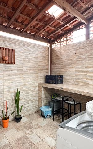 Casa de condomínio à venda com 74m², 2 quartos e 1 vaga Casa de condomínio à venda com 74m², 2 quartos e 1 vagaÁrea de Serviço