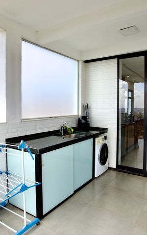 Casa para alugar com 776m², 3 quartos e 2 vagasCozinha e Área de Serviço