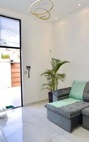 Casa para alugar com 776m², 3 quartos e 2 vagasSala