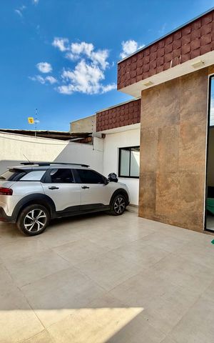 Casa para alugar com 776m², 3 quartos e 2 vagasGaragem