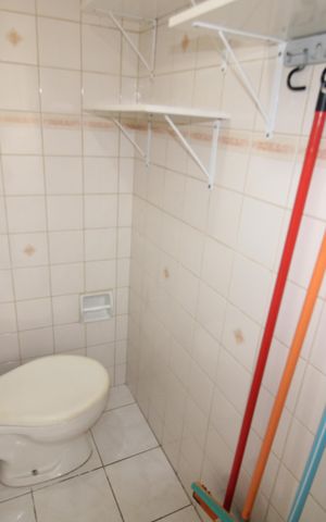 Apartamento para alugar com 65m², 2 quartos e 1 vagaÁrea de Serviço - Banheiro
