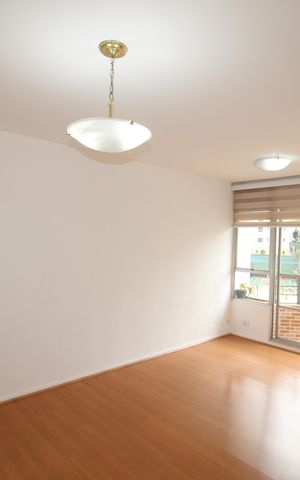 Apartamento para alugar com 65m², 2 quartos e 1 vagaSala