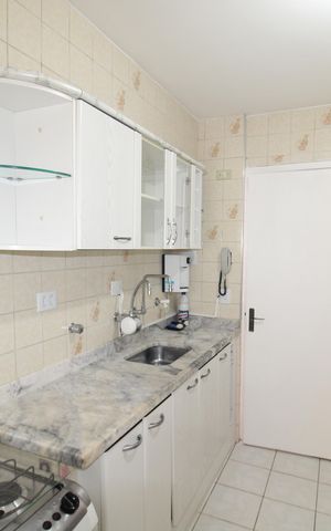 Apartamento para alugar com 65m², 2 quartos e 1 vagaCozinha / Área de Serviço