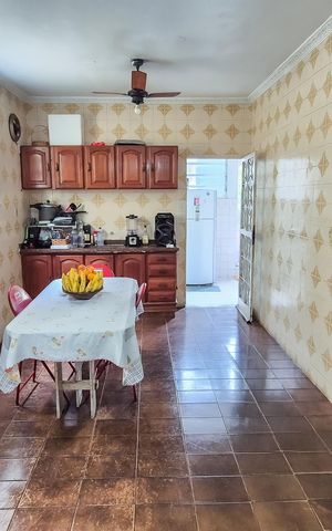 Casa à venda com 200m², 3 quartos e 1 vaga Casa à venda com 200m², 3 quartos e 1 vagaCopa