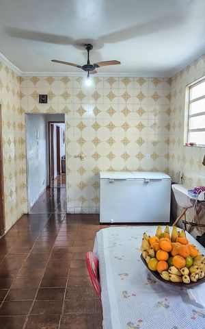 Casa à venda com 200m², 3 quartos e 1 vaga Casa à venda com 200m², 3 quartos e 1 vagaCopa