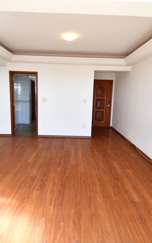 Apartamento para alugar com 249m², 4 quartos e 2 vagasSala