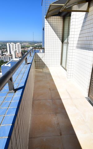 Apartamento para alugar com 249m², 4 quartos e 2 vagasQuarto 4 - Suíte Sacada