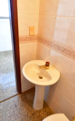 Apartamento para alugar com 249m², 4 quartos e 2 vagasBanheiro de serviço