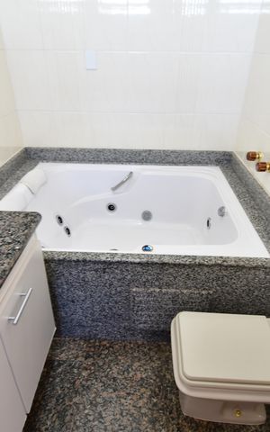 Apartamento para alugar com 249m², 4 quartos e 2 vagasBanheiro Suíte